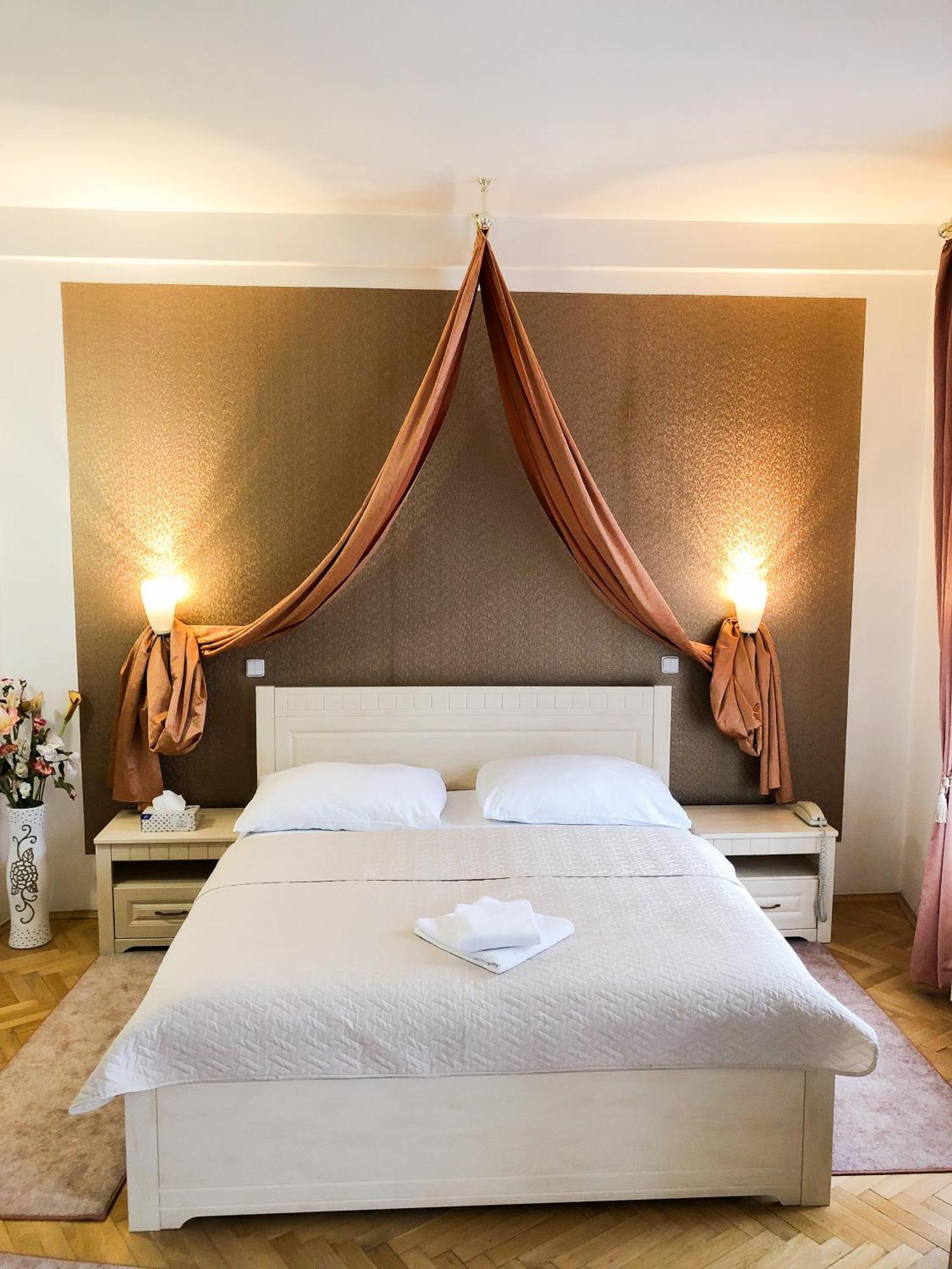 Hotel Trumf Mladá Boleslav エクステリア 写真